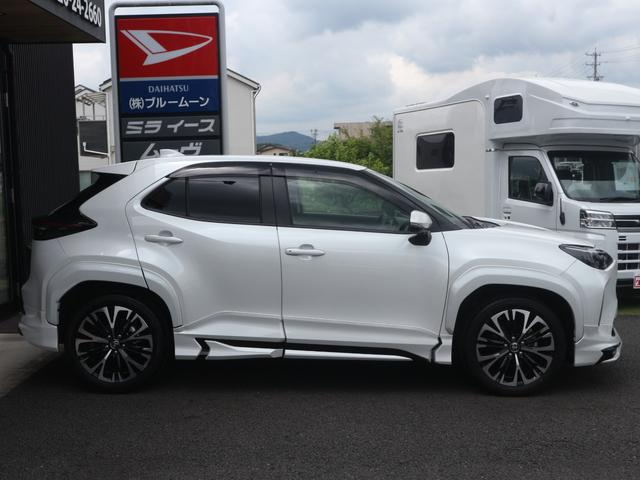 2024 TOYOTA YARIS CROSS HYBRID Z