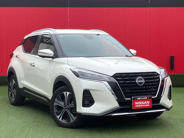 NISSAN KICKS X TWO TONE INTERIOR EDITION