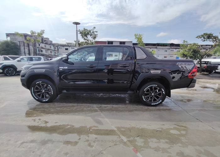 2026 TOYOTA Hilux DOUBLE CAB