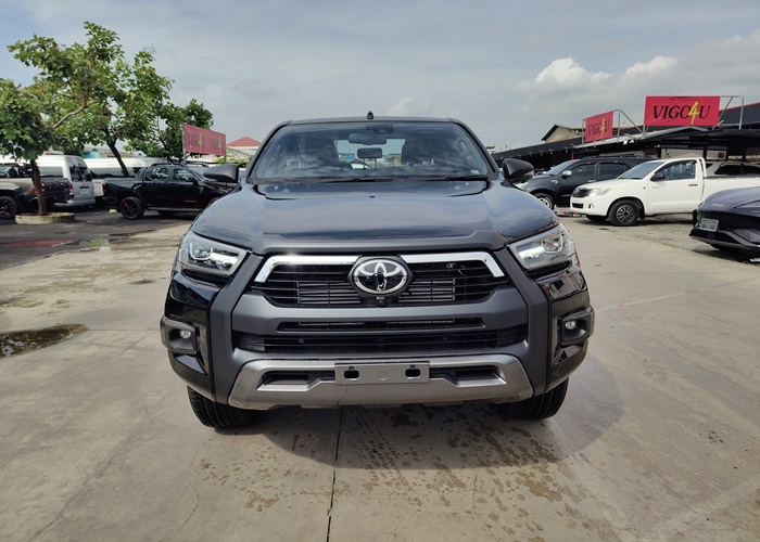 2026 TOYOTA Hilux DOUBLE CAB
