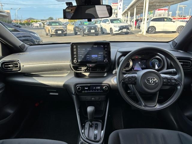 TOYOTA YARIS HYBRID G
