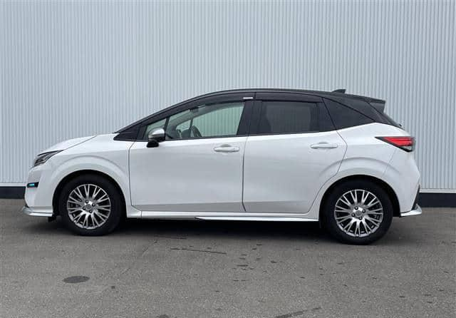 2022 NISSAN NOTE
