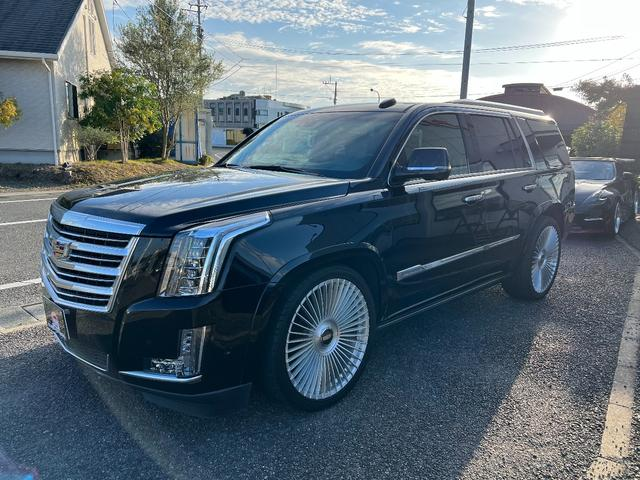 CADILLAC ESCALADE PLATINUM