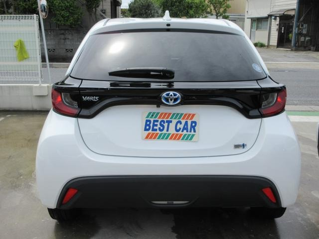 2023 TOYOTA YARIS HYBRID X